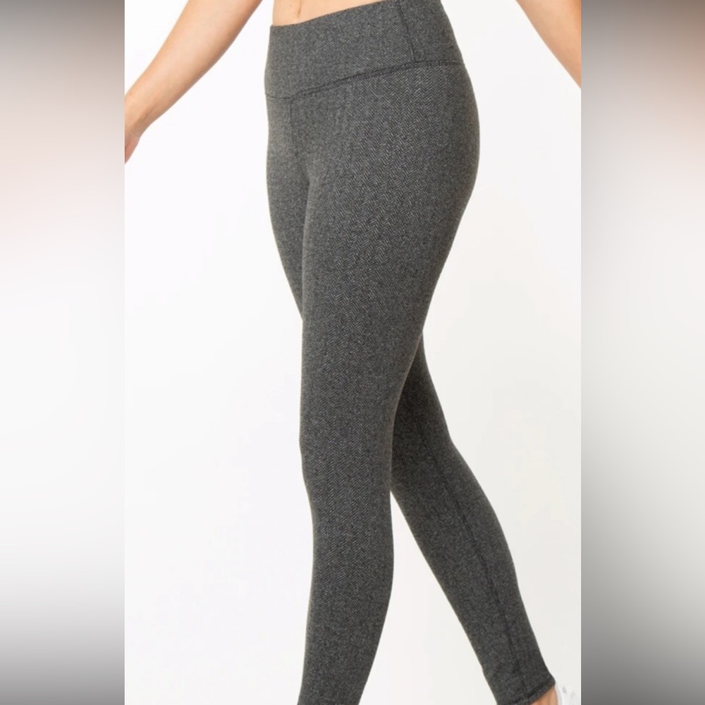 MOVING SALE -Grey KYODAN leggings- outdoor-winter leggings